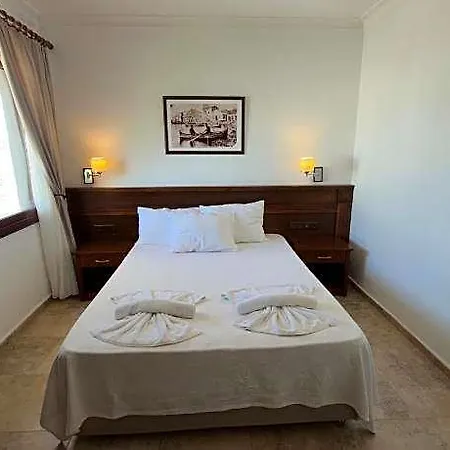 Deniz 3* Ayvalik