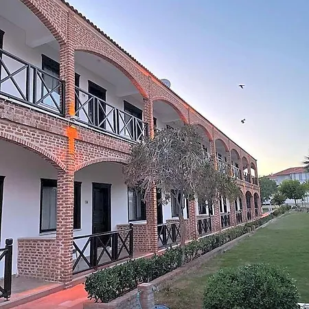 Deniz Ayvalik